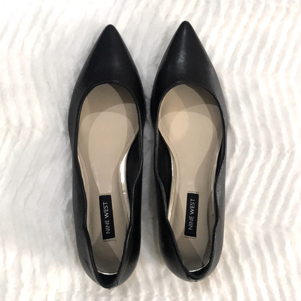 Lovlady Pointed Toe Flat